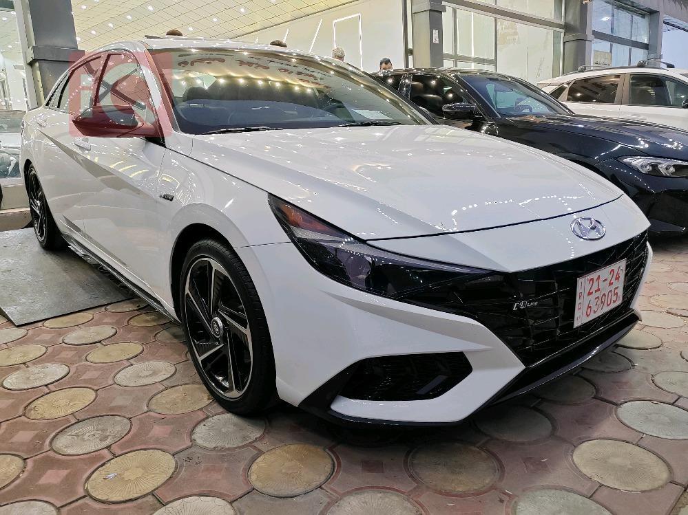 هیوندای ئەلەنترا